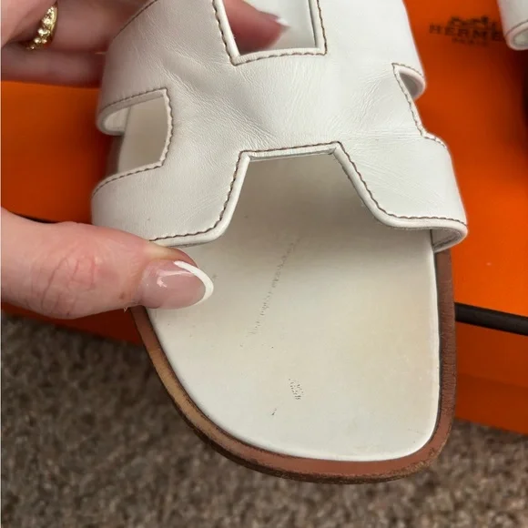 Hermes Oran Sandals - Picture 3 of 8